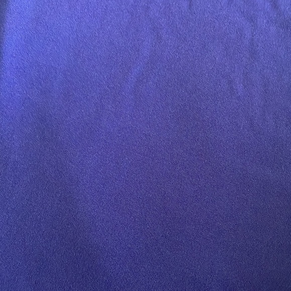 Brand new v-neck t-shirt - Picture 3 of 4